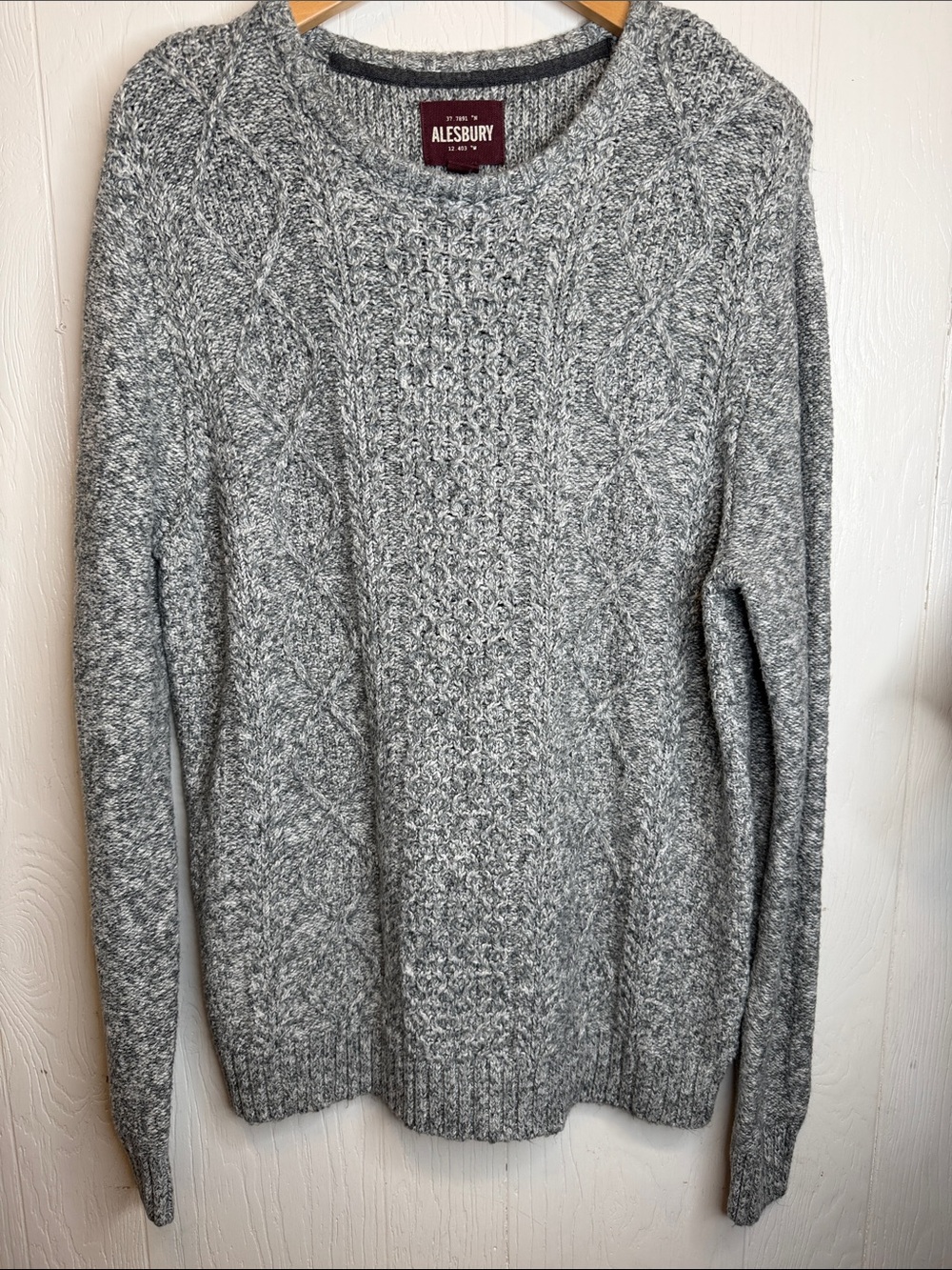 ALESBURY  Men's Gray Cable Knit Sweater L